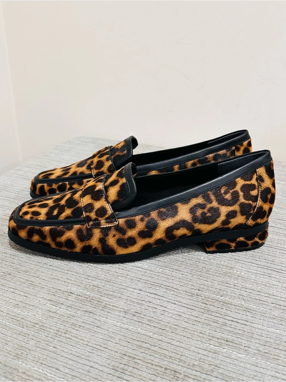 Vionic Sellah Women’s Loafers Leopard Print Calf Hair Orthotic Slip-On Size 11W